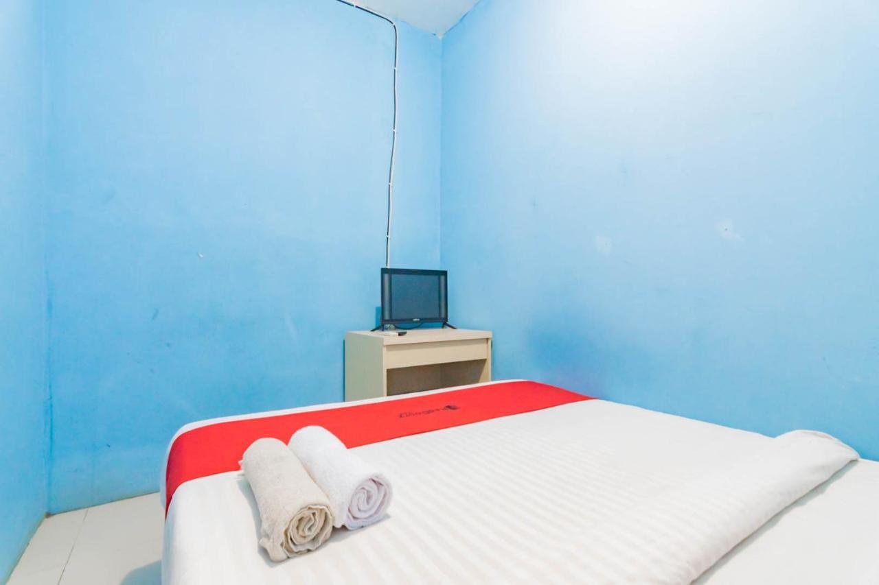 Hotel Reddoorz Syariah At Jl Pangeran Hidayatullah Cianjur Exterior foto