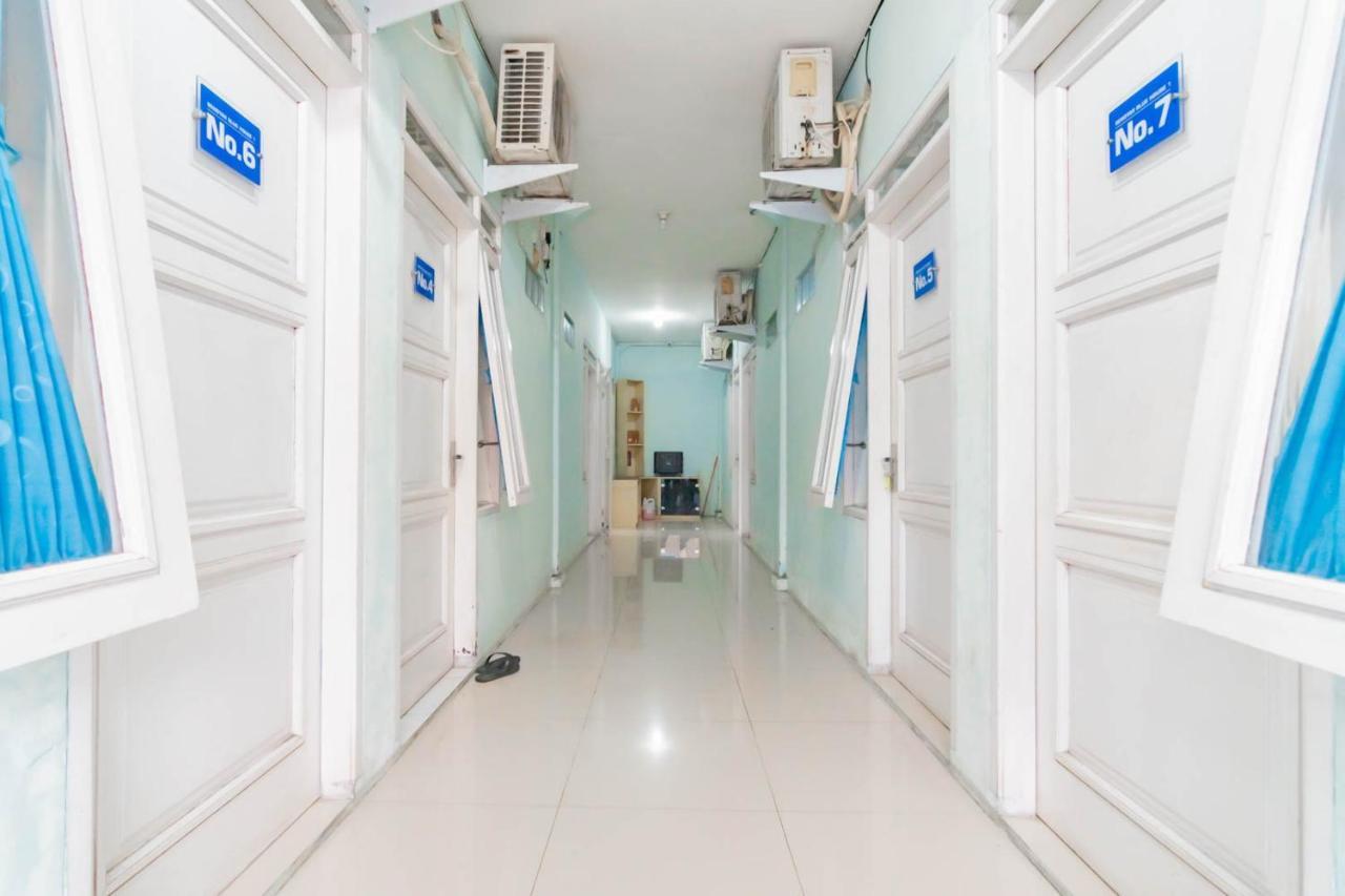 Hotel Reddoorz Syariah At Jl Pangeran Hidayatullah Cianjur Exterior foto